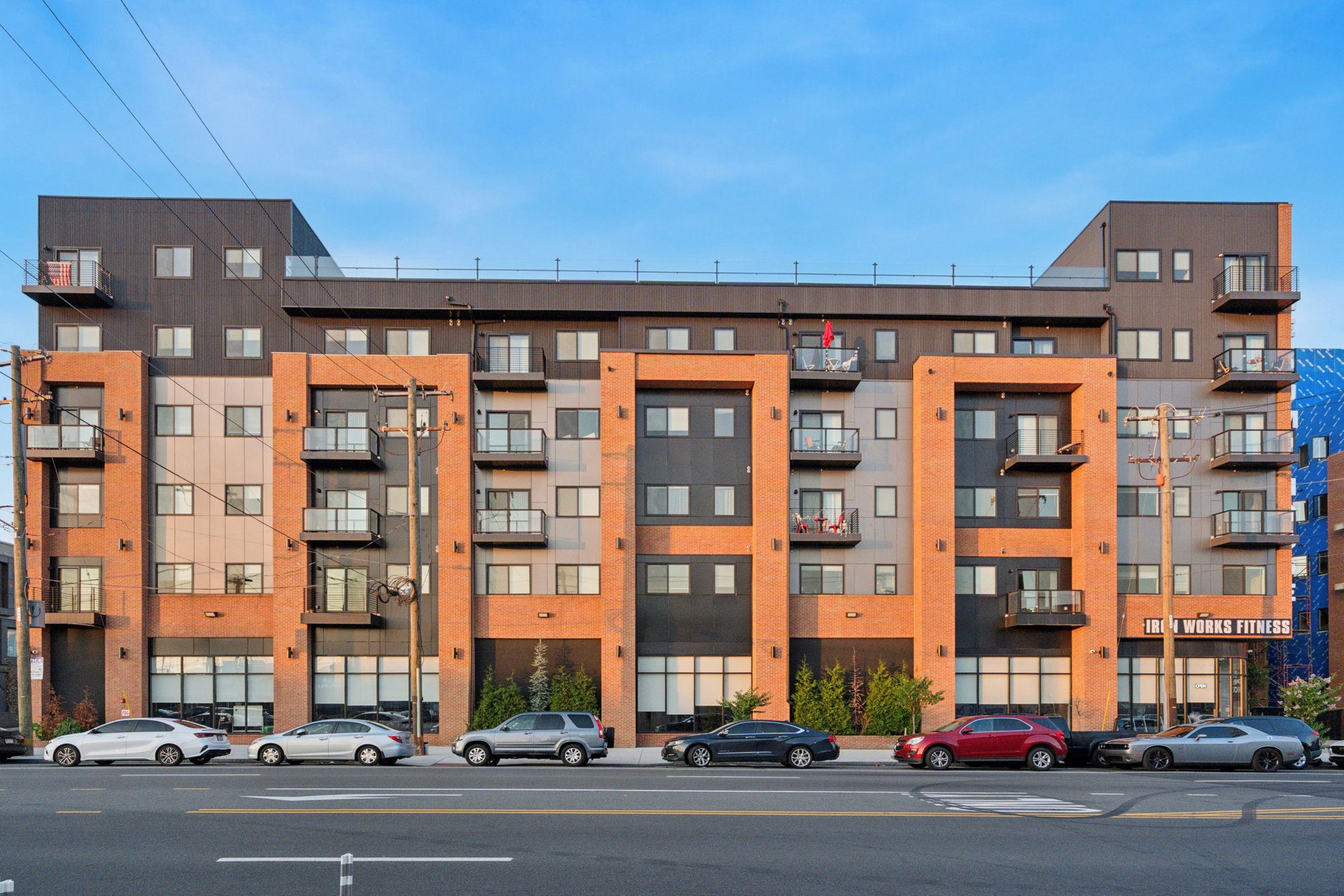 02-2157 Lehigh Ave_02