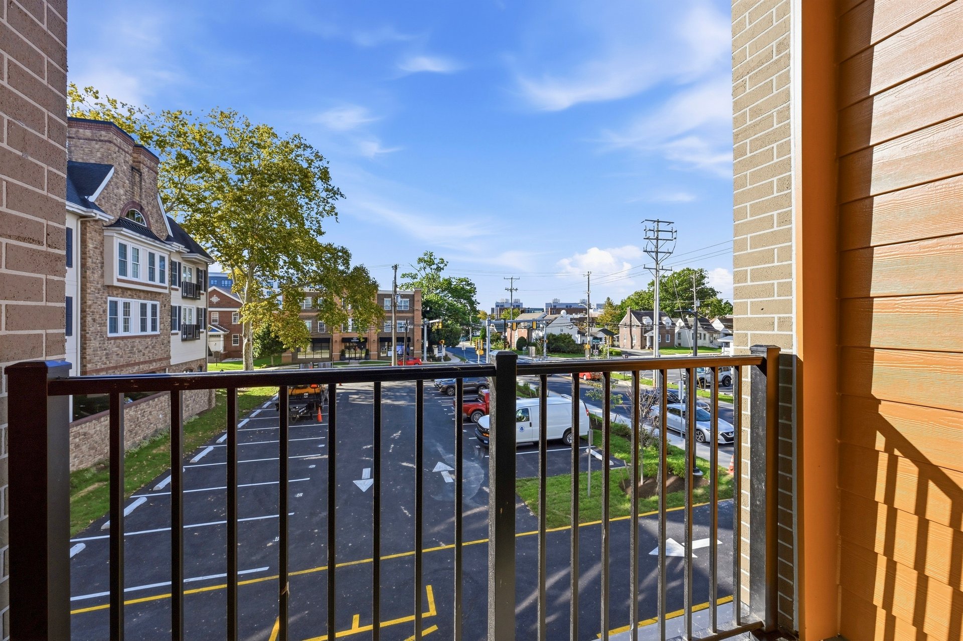 14-141 E Main St_14
