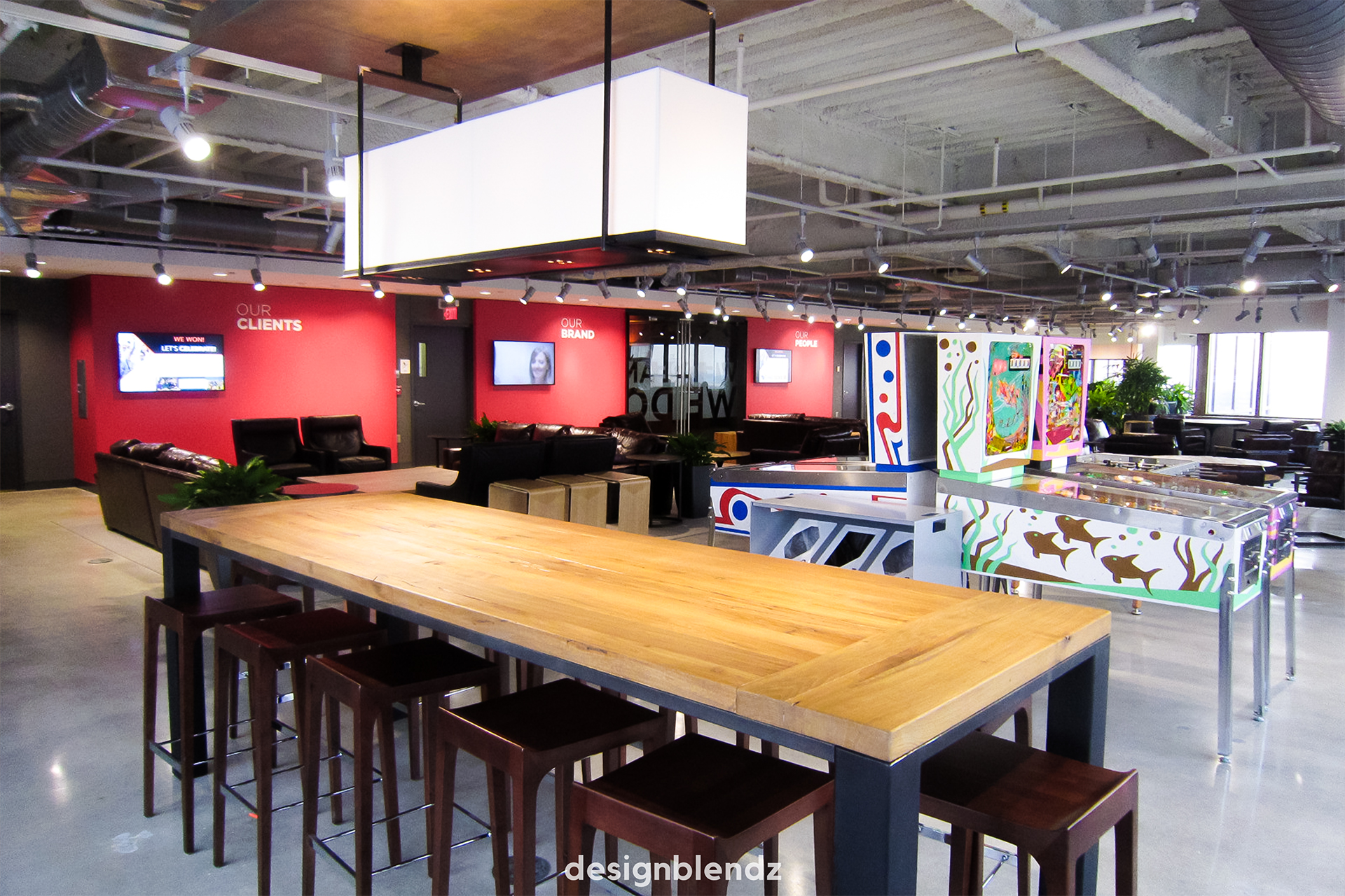 Fortune 500 HQ_Break 01_HiRes