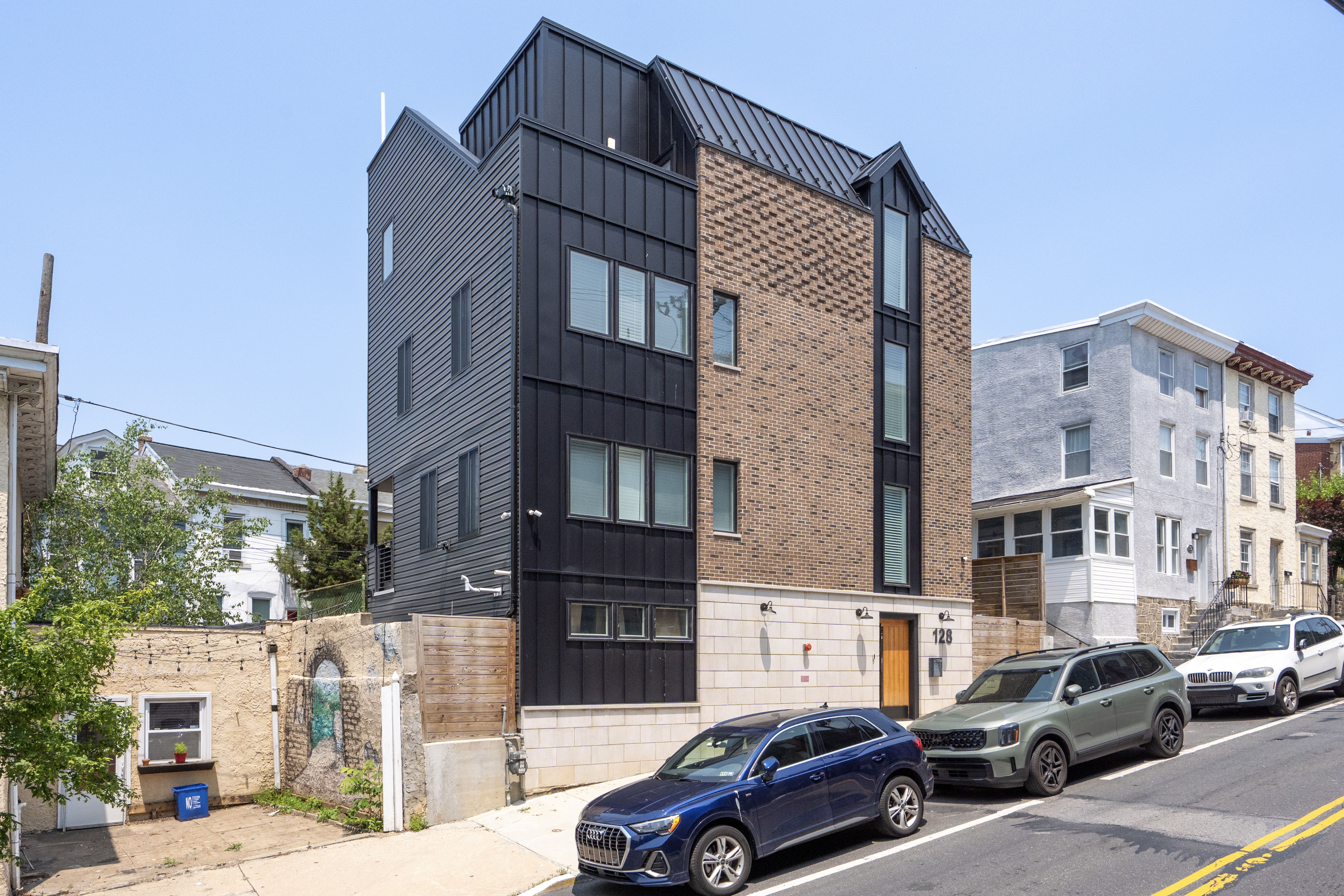 128 Shurs Lane-06