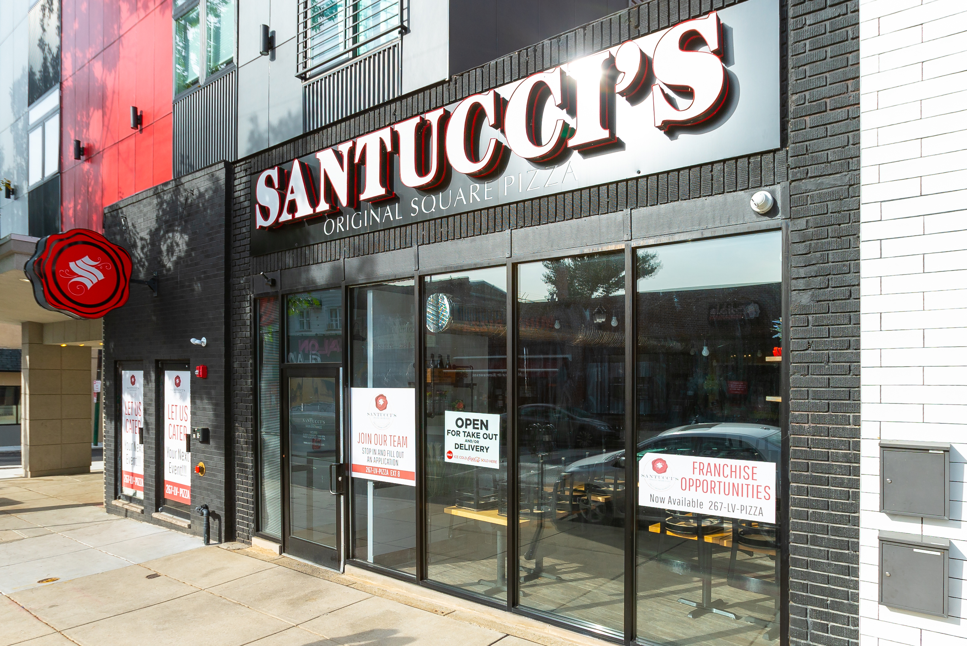 Santucci's on Broad exterior